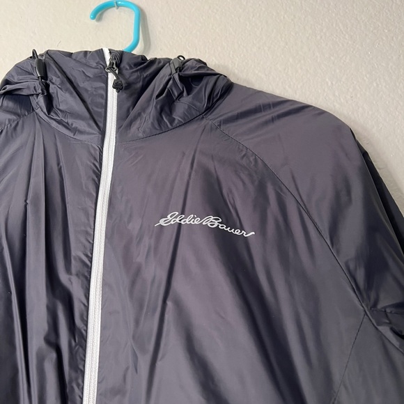 Black Eddie Bauer down jacket - Picture 10 of 10